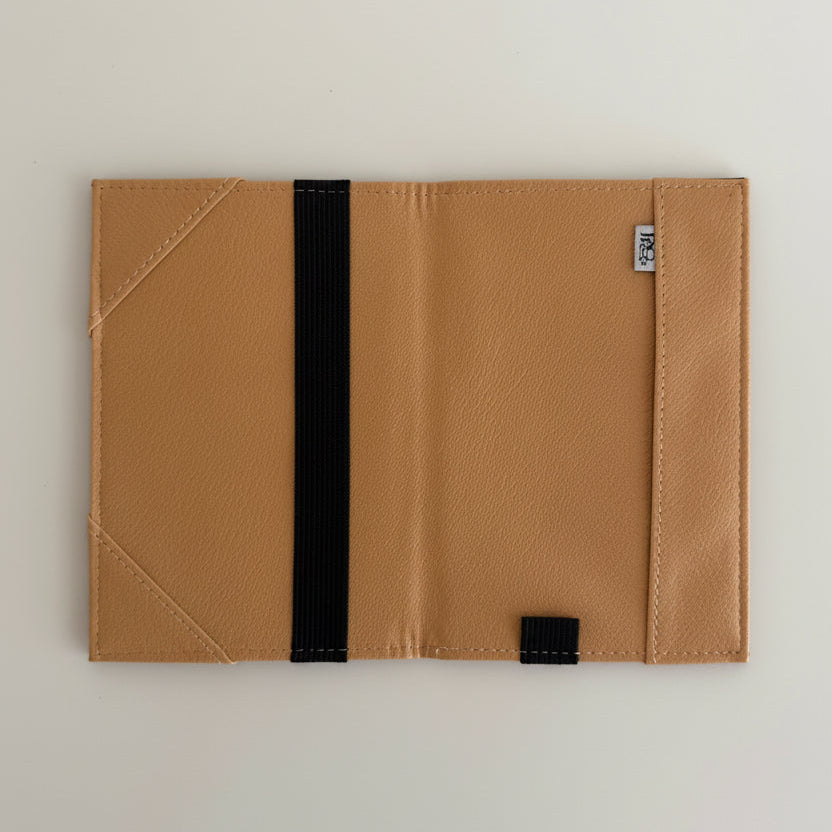 LGLG Flag Scorecard Cover (White)